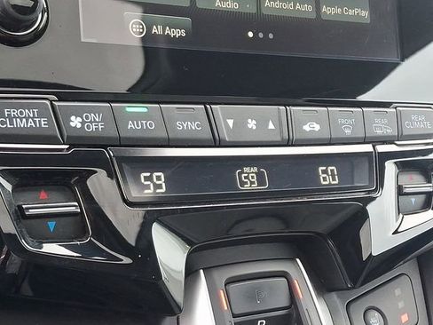 Certified 2019 Honda Odyssey Touring image 17