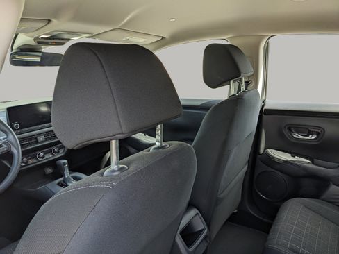 Used 2024 Honda HR-V LX image 17