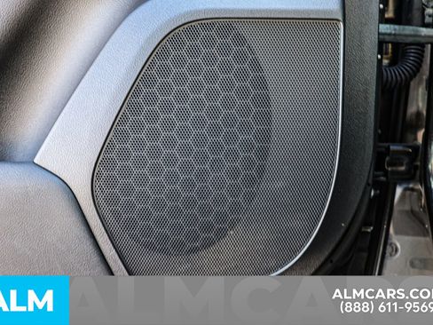 Used 2025 INFINITI QX80 Sensory image 46