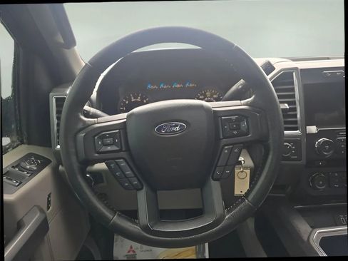 Used 2016 Ford F150 XLT w/ Equipment Group 302A Luxury image 18