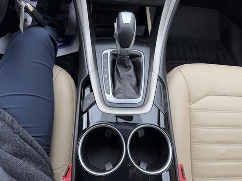 Used 2014 Ford Fusion SE w/ Equipment Group 202A image 14