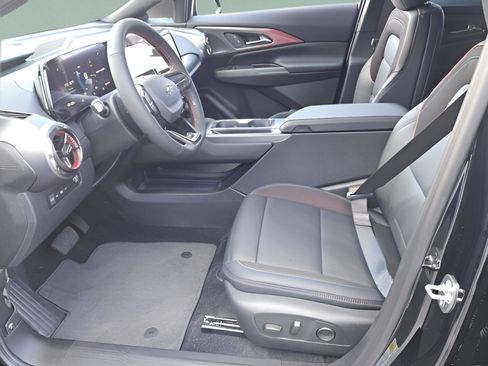 New 2025 Chevrolet Equinox EV RS image 6