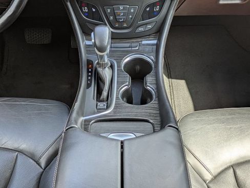 Used 2017 Buick Envision Essence FWD image 22
