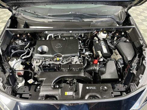 Used 2019 Toyota RAV4 LE w/ Carpet Mat Package AWD/4WD image 33