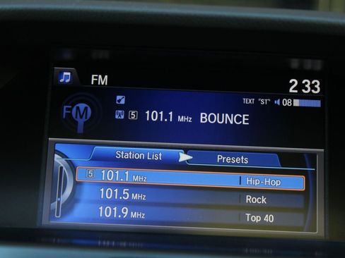 Used 2018 Acura ILX FWD image 23