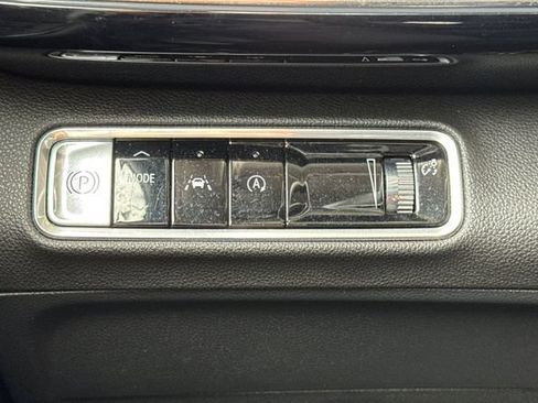 Used 2024 Buick Envision Preferred AWD/4WD image 42
