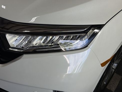 Used 2023 Honda Odyssey Touring image 13