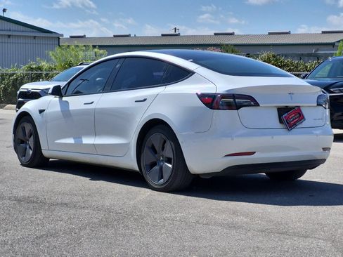 Used 2022 Tesla Model 3 Long Range AWD/4WD image 3