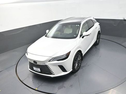 Used 2024 Lexus RX 350 w/ Convenience Package image 14