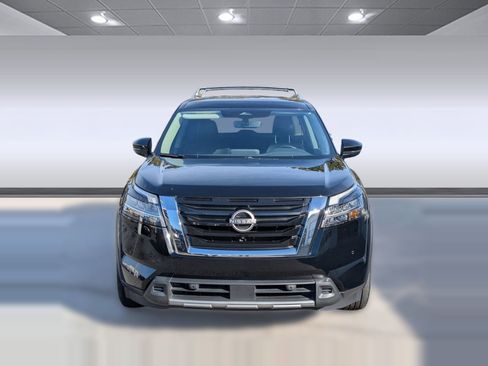 Used 2023 Nissan Pathfinder SL image 6