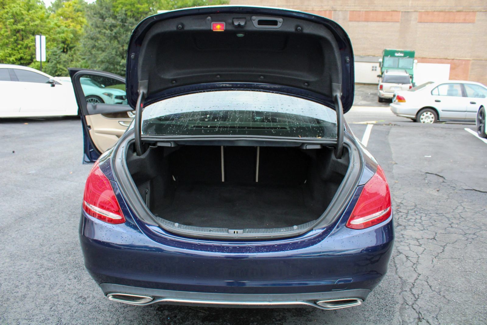 Used 2015 Mercedes-Benz C 300 4MATIC Sedan image 18