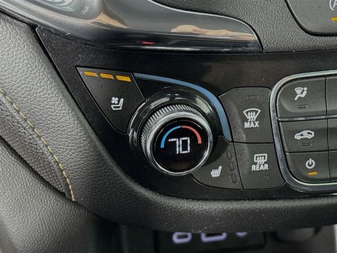 Certified 2023 Chevrolet Equinox Premier image 22