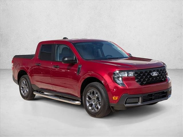 Used 2025 Ford Maverick XLT w/ Equipment Group 302A AWD/4WD image 3