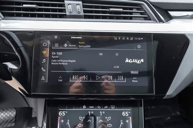 Used 2024 Audi Q8 e-tron Premium Plus AWD/4WD image 16