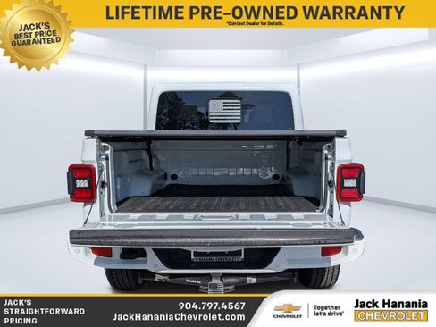 Used 2021 Jeep Gladiator Overland AWD/4WD image 13