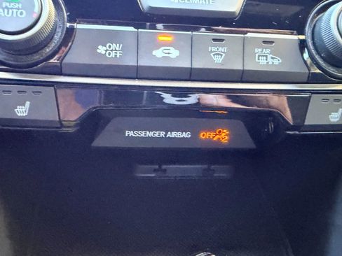 Used 2018 Honda Civic EX-L image 11