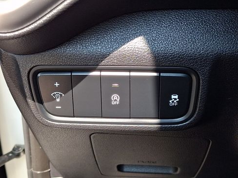Used 2020 Kia Soul LX FWD image 23