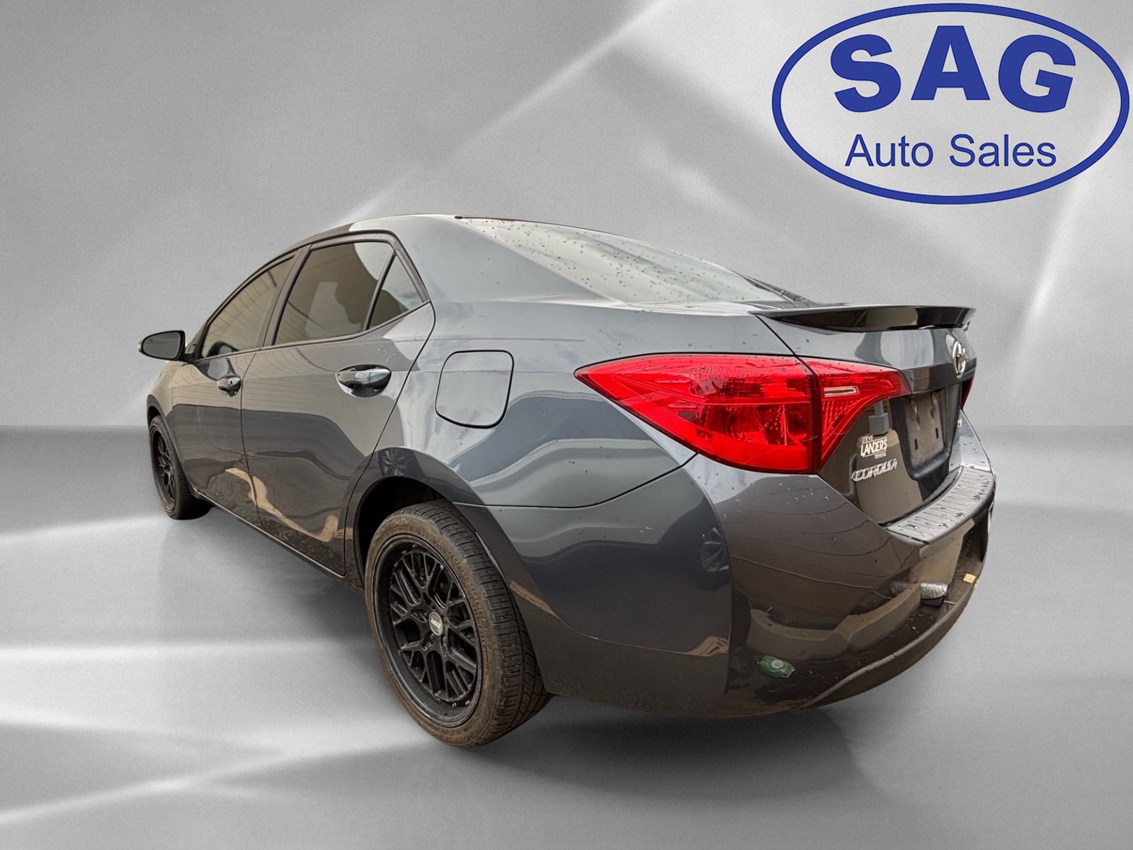 Used 2017 Toyota Corolla SE FWD image 4