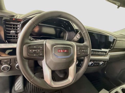 Used 2025 GMC Sierra 1500 Elevation AWD/4WD image 6