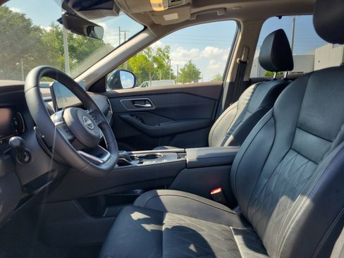 Certified 2023 Nissan Rogue Platinum w/ Platinum Premium Package FWD image 15