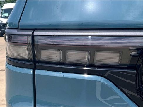New 2026 Jeep Grand Wagoneer L Summit AWD/4WD image 18
