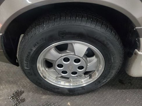 Used 2003 Chevrolet Astro 3dr Extended Length Cargo image 18