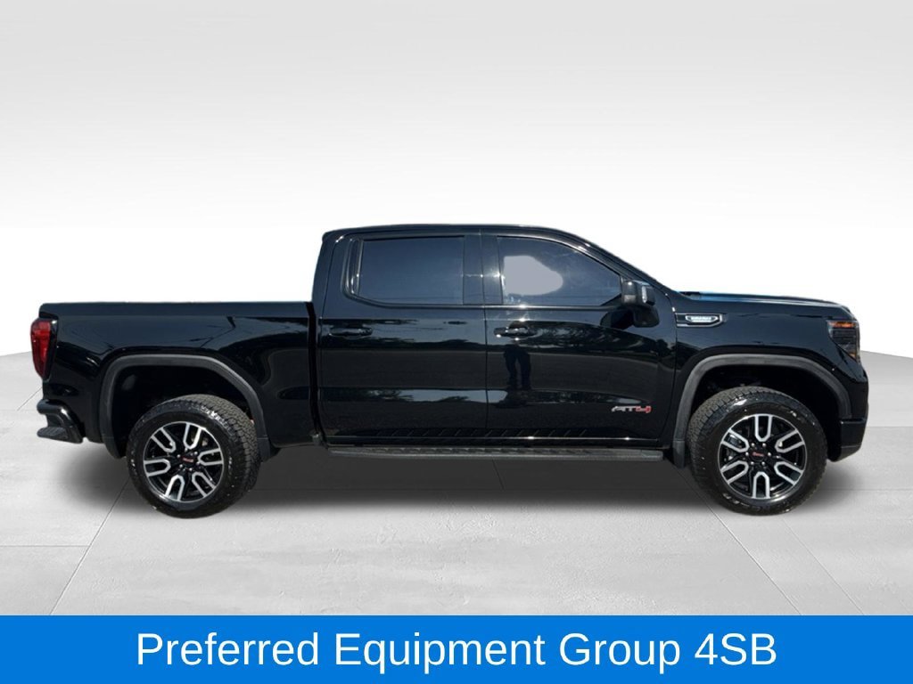 Used 2022 GMC Sierra 1500 AT4 w/ AT4 Preferred Package AWD/4WD image 2