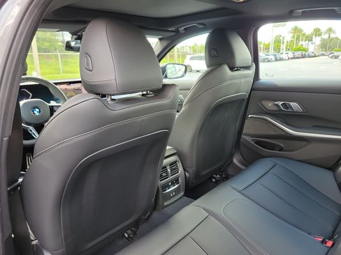 New 2026 BMW 330i Sedan w/ M Sport Package RWD image 9