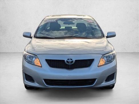 Used 2010 Toyota Corolla LE image 2