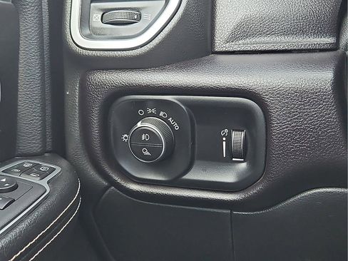 Used 2023 RAM 3500 Big Horn w/ Level 1 Equipment Group image 15