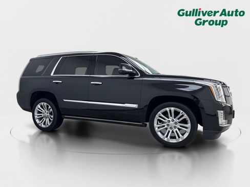 Used 2016 Cadillac Escalade Premium AWD/4WD image 12