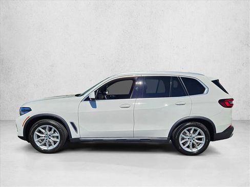 Certified 2023 BMW X5 sDrive40i w/ Parking Assistance Package RWD image 9