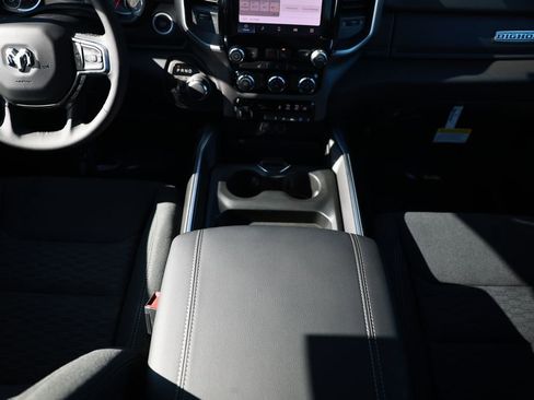 New 2026 RAM 1500 4x4 Crew Cab image 25
