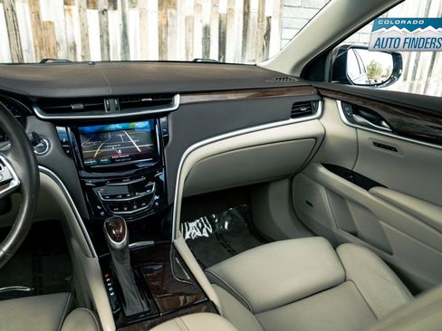 Used 2014 Cadillac XTS Luxury w/ Driver Awareness Package image 20