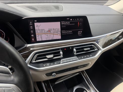 Used 2020 BMW X7 xDrive40i w/ Premium Package AWD/4WD image 29