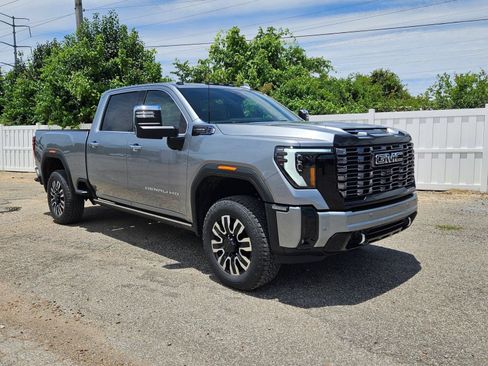 New 2026 GMC Sierra 2500 Denali Ultimate AWD/4WD image 8