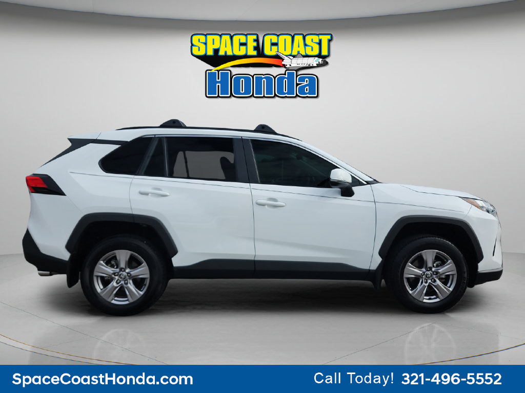 Used 2024 Toyota RAV4 XLE FWD image 2