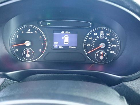 Used 2019 Kia Sorento FWD V6 image 22