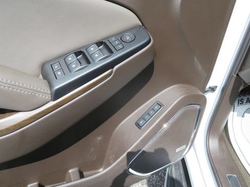 Used 2018 GMC Yukon Denali w/ Open Road Package AWD/4WD image 27