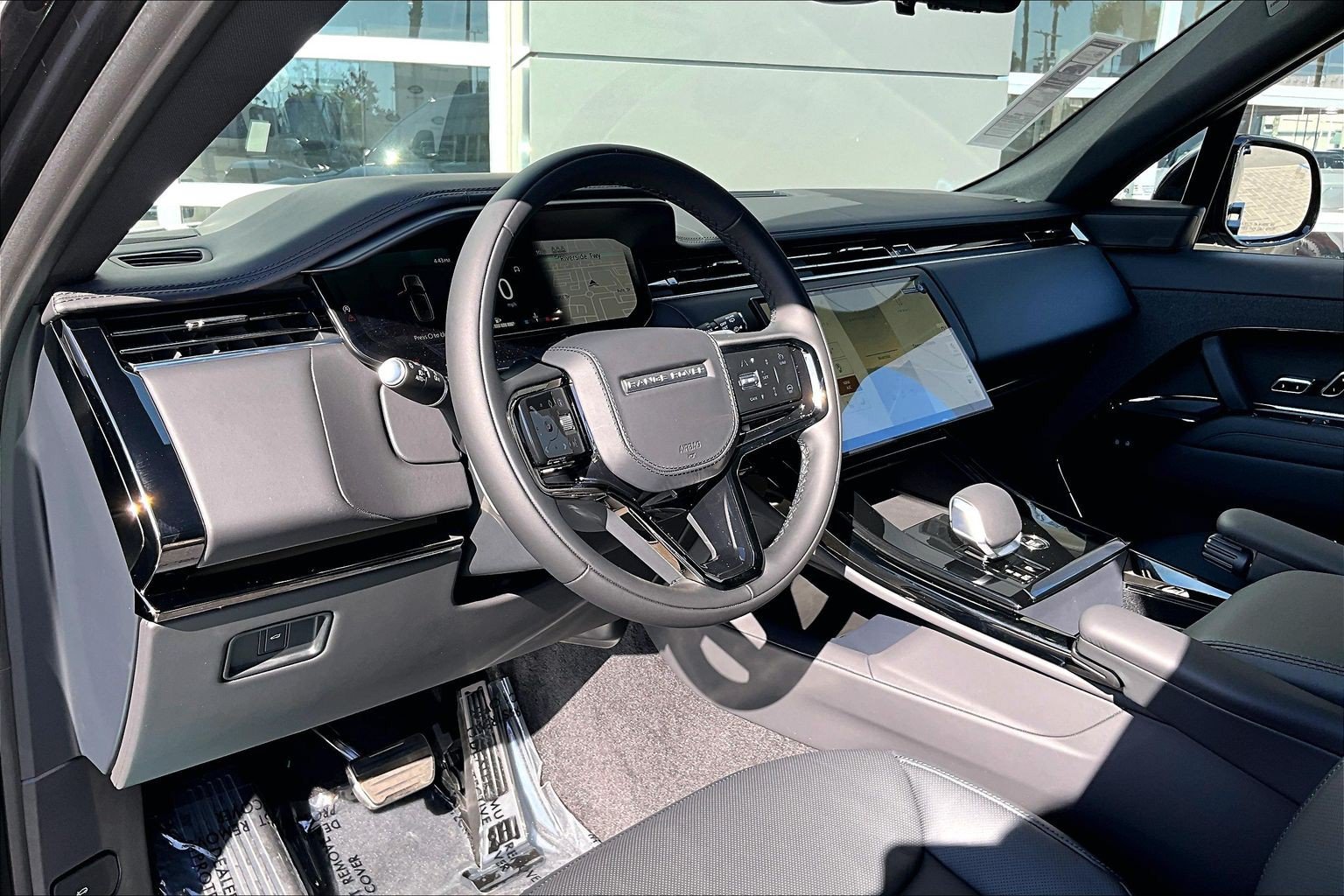 New 2026 Land Rover Range Rover Sport Dynamic SE AWD/4WD image 6