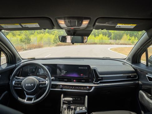 Used 2025 Kia Sportage X-Line image 22