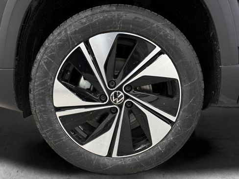 New 2026 Volkswagen Taos SE AWD/4WD image 25
