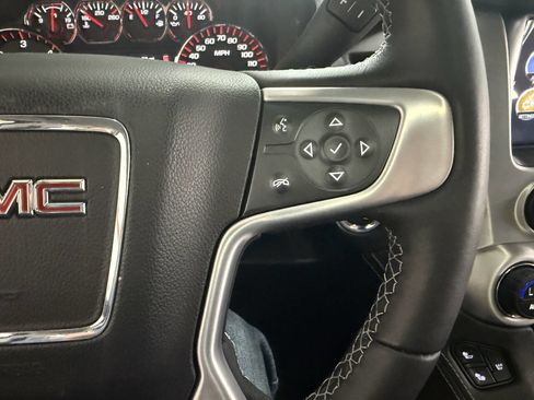 Used 2016 GMC Yukon SLT w/ Premium Edition image 25