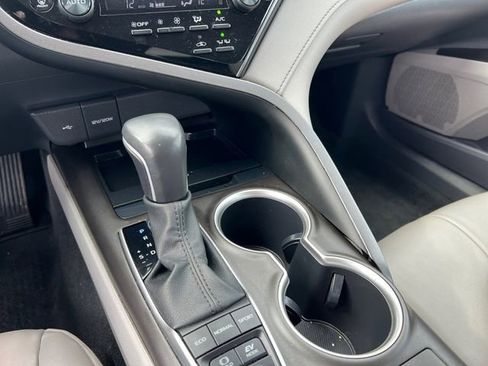 Used 2023 Toyota Camry XLE image 15