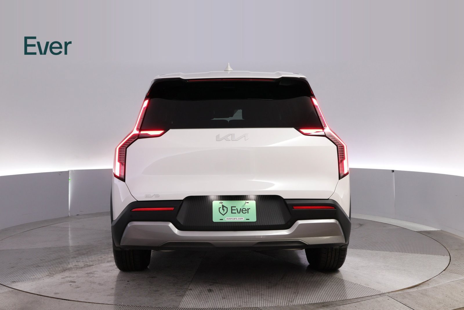 Used 2024 Kia EV9 Light Long Range RWD image 15