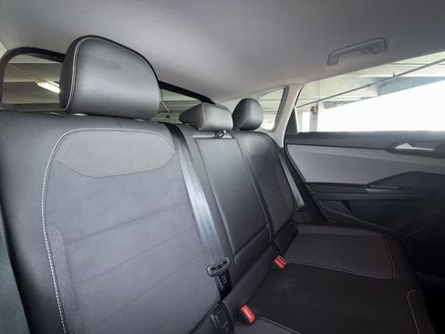 Certified 2023 Volkswagen Taos SE FWD image 26