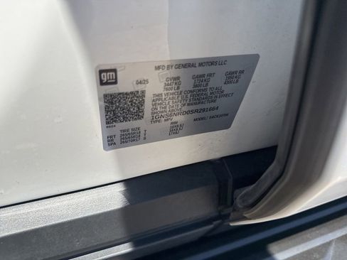 Used 2025 Chevrolet Tahoe LT AWD/4WD image 41