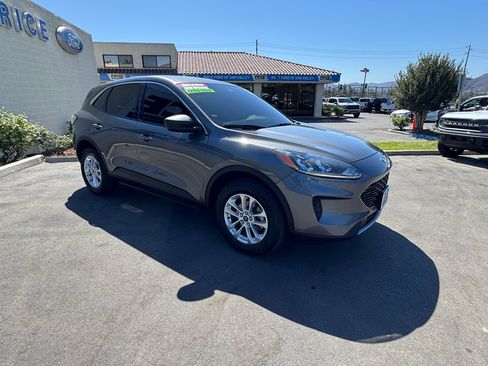 Used 2022 Ford Escape SE w/ Convenience Package image 3