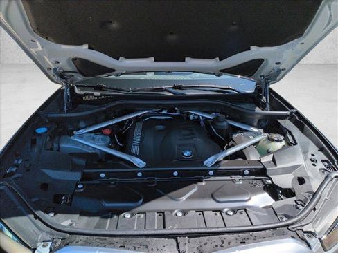 New 2026 BMW X5 xDrive40i w/ M Sport Package image 17