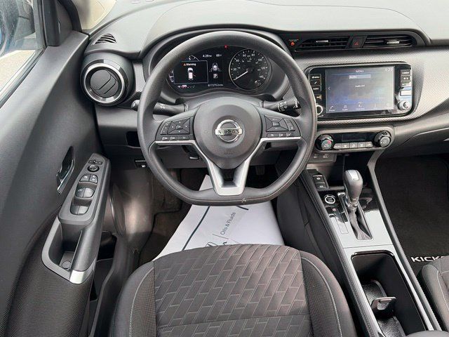 Used 2021 Nissan Kicks SV FWD image 32